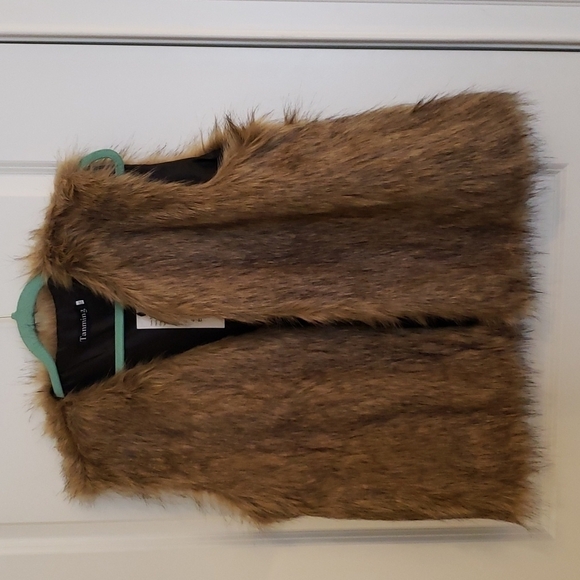 NWT Women's Short Tan Faux Fur Fashion Vest - Size XXL - Picture 3 of 8
